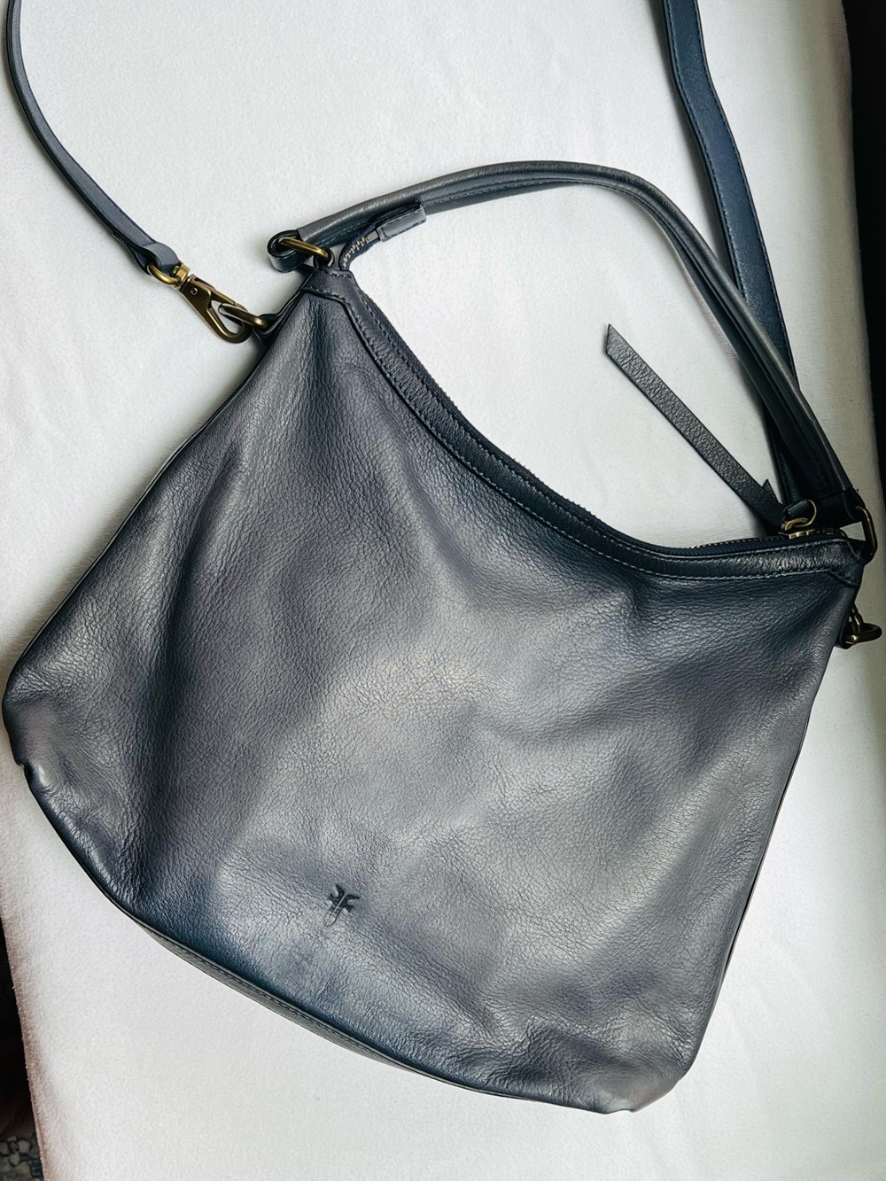FRYE Lily Hobo Leather Shoulder Bag - Like New!